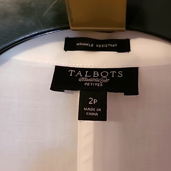 Talbots white fitted button front long sleeve blouse 2 - Picture 2 of 6